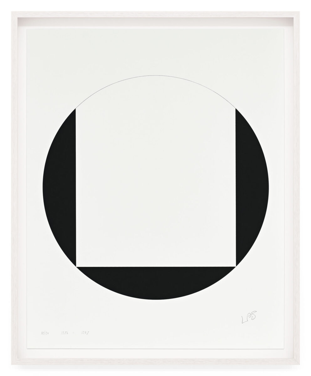 “Quadrat Im Kreis (Circle in Square) (E)” an original print by Leon Polk Smith