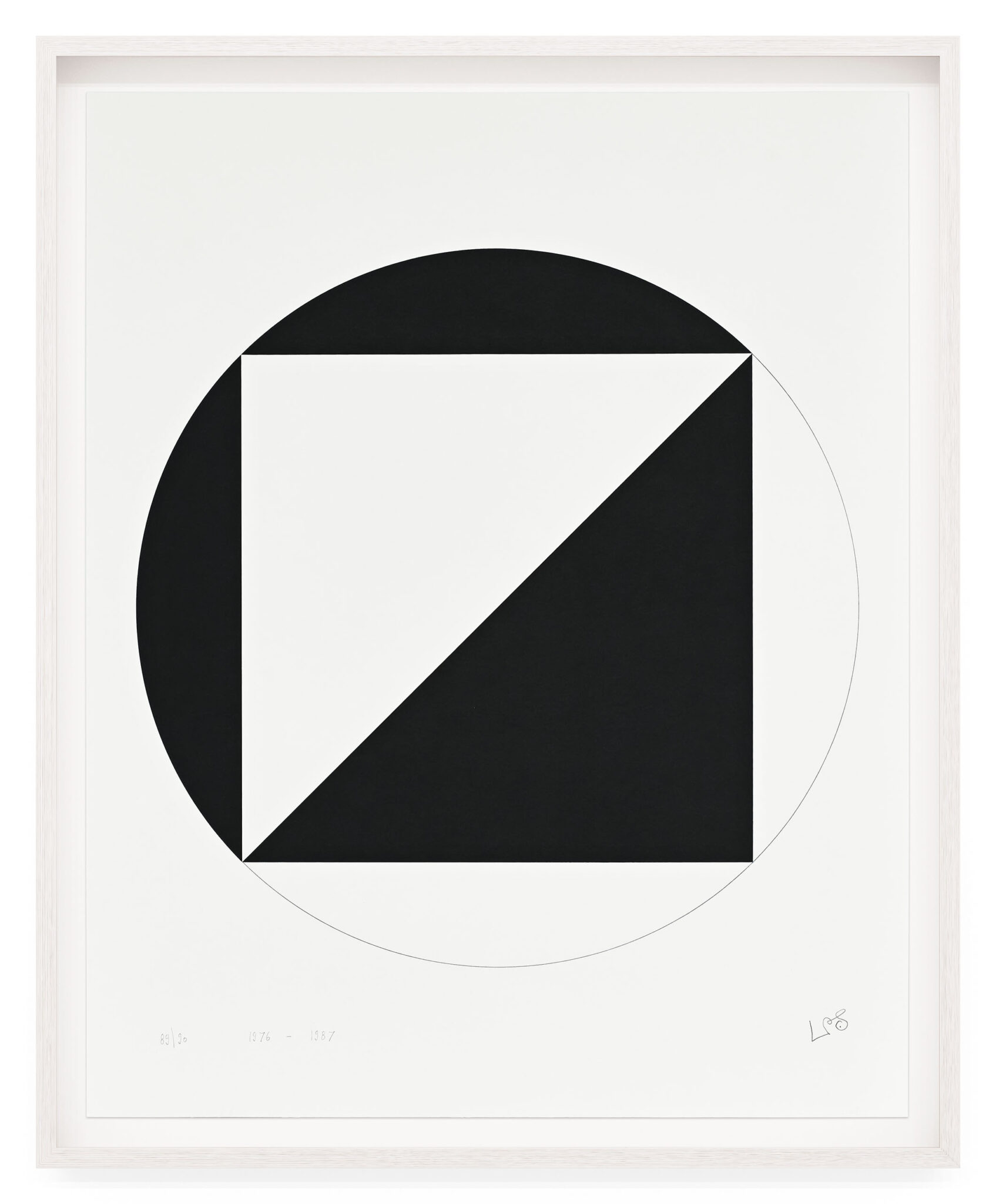 "Quadrat Im Kreis (Circle in Square) (G)" an original print by Leon Polk Smith