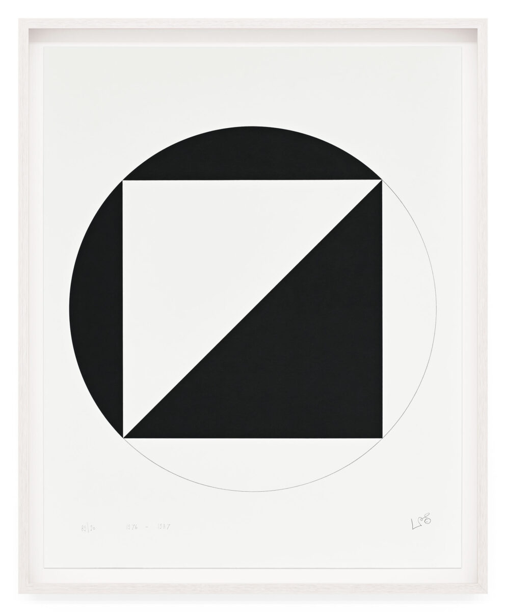 "Quadrat Im Kreis (Circle in Square) (G)" an original print by Leon Polk Smith