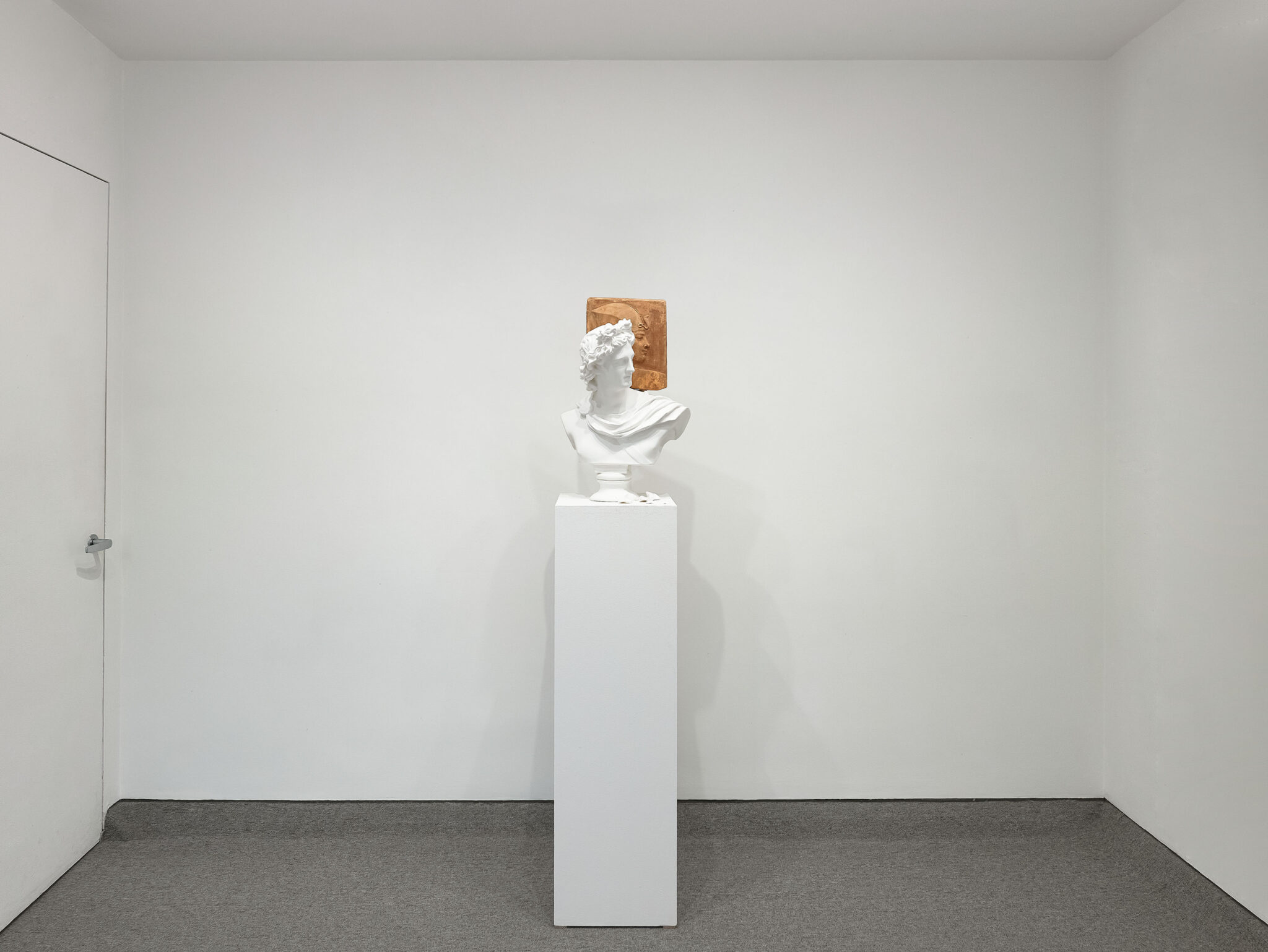 Exhibition view of One Wall, One Work: Fred Wilson at Krakow Witkin Gallery, Boston