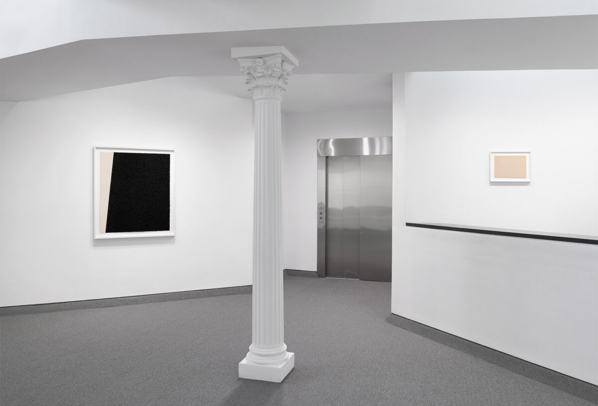 Installation view of Richard Serra and Fred Sandback at Krakow Witkin Gallery, Boston.