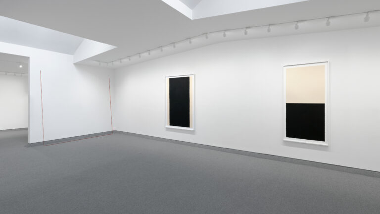 Installation view of Richard Serra and Fred Sandback at Krakow Witkin Gallery, Boston.